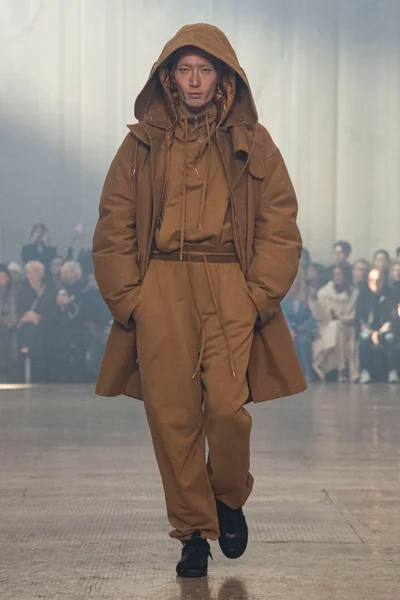 Look 20